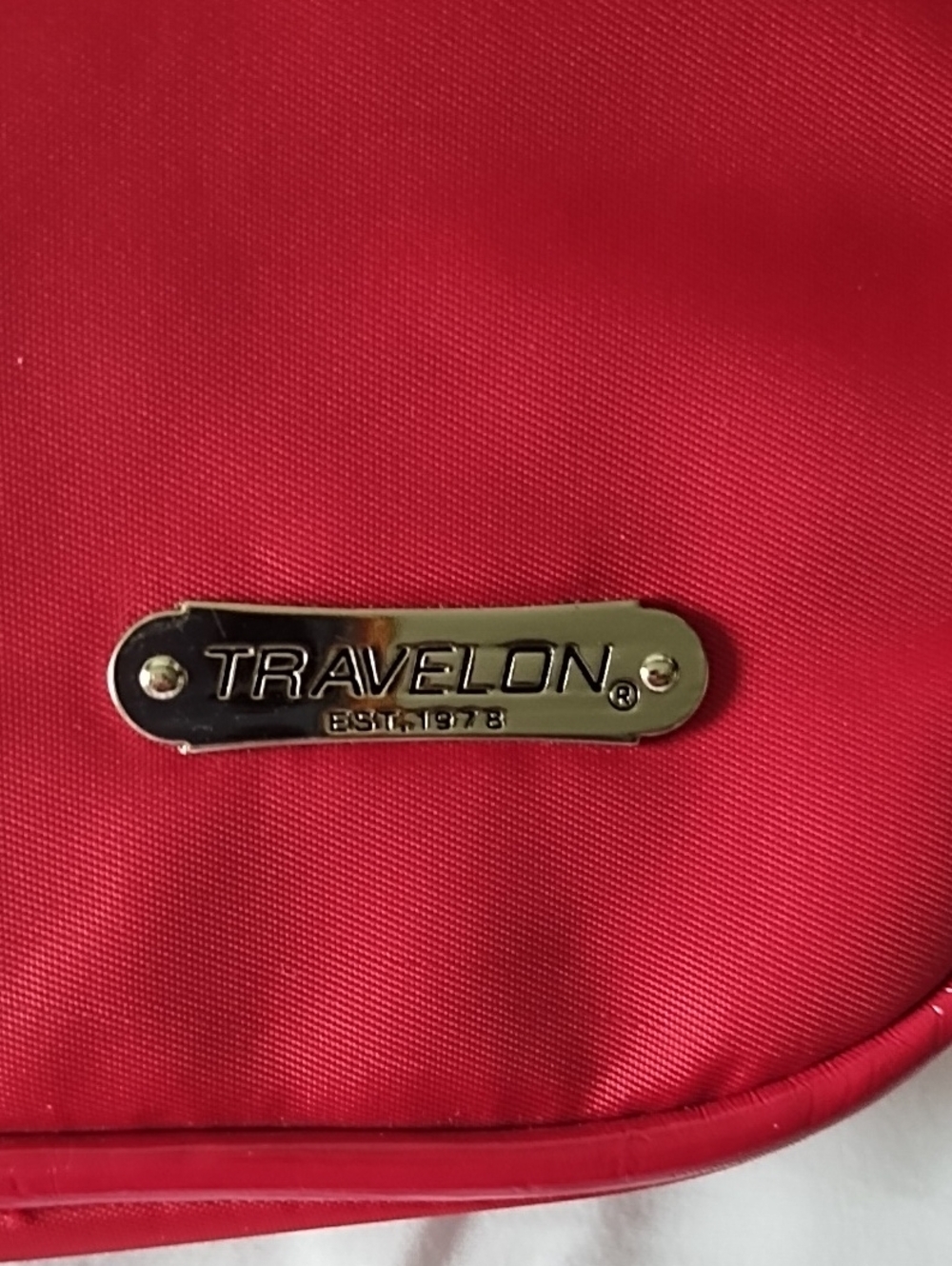 Travelon Red Crossbody Shoulder Bag - Picture 2 of 9